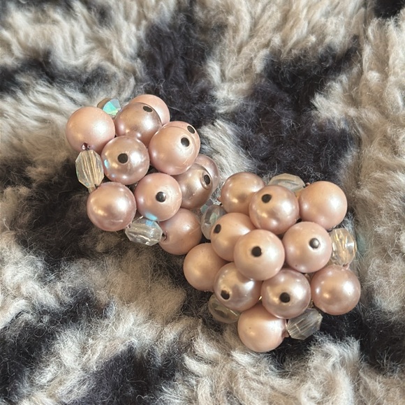 BEADED Pink toned clip ons - Picture 3 of 4